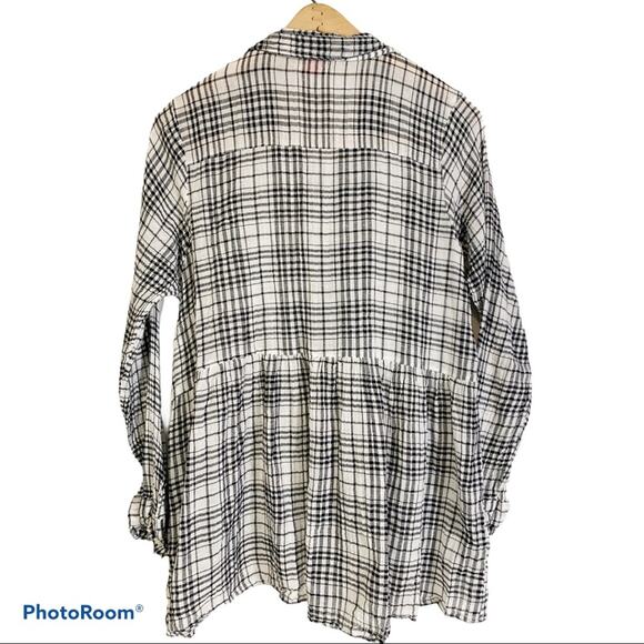 Tulip | Small | Black and White Plaid Gauzy Babydoll Button Down Top Shirt - Picture 3 of 4